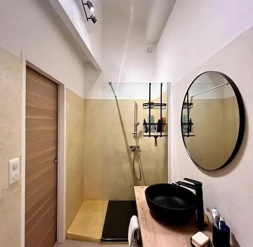 De Charme Avec Mezzanine Daire Bastiya